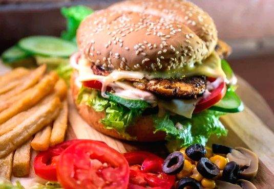 New industry report highlights McDonalds, Burger King, Jumboking as top three burger brands in country - Vimarsana News