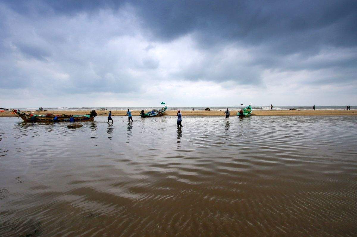 Cyclone Mandous: TN fishermen allowed to venture into sea after 7 days - Vimarsana News