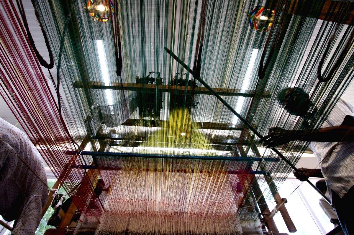 Kerala uses only 50% of handloom development funds - Vimarsana News