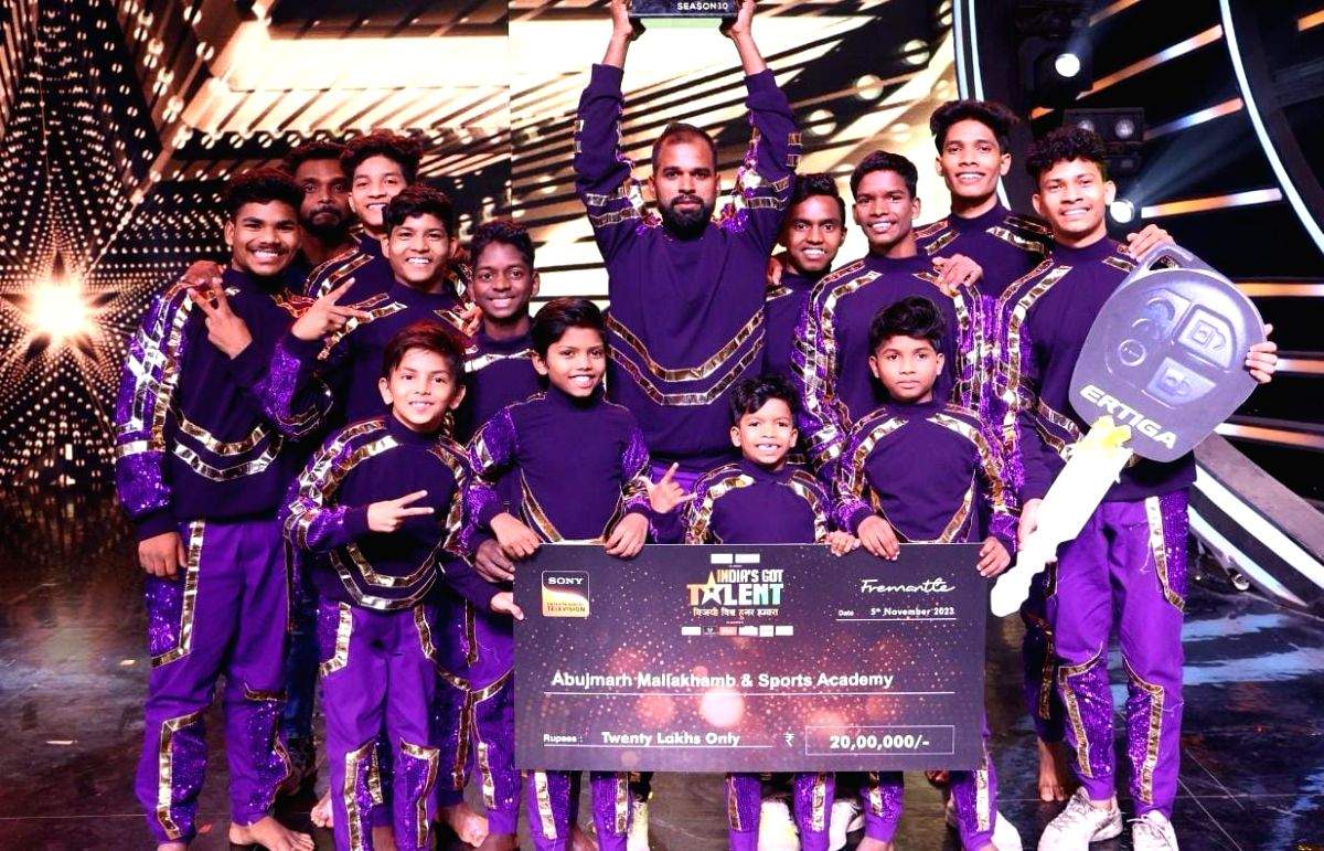 Chhattisgarh's Abujhmad Mallakhamb & Sports Academy lifts 'IGT 10' trophy - Vimarsana News