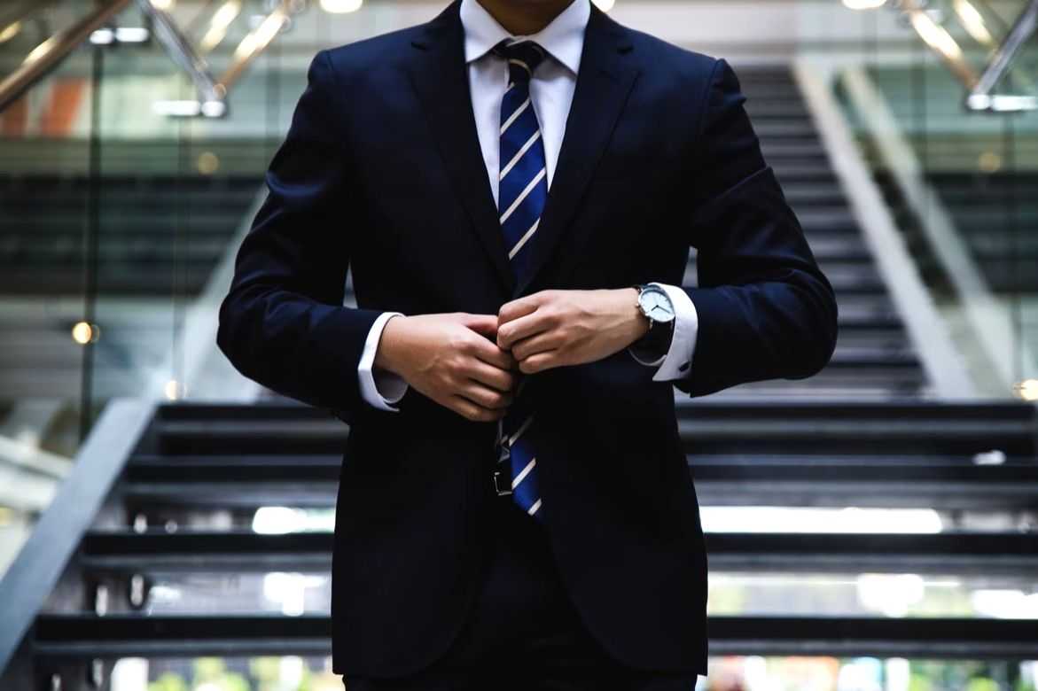 A narcissistic boss can stymie knowledge flow, cooperation - Vimarsana News