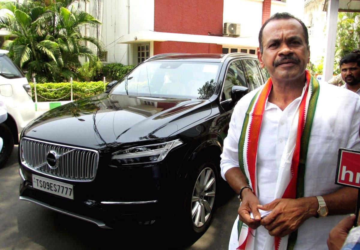 Telangana Congress MP responds to showcause notice - Vimarsana News