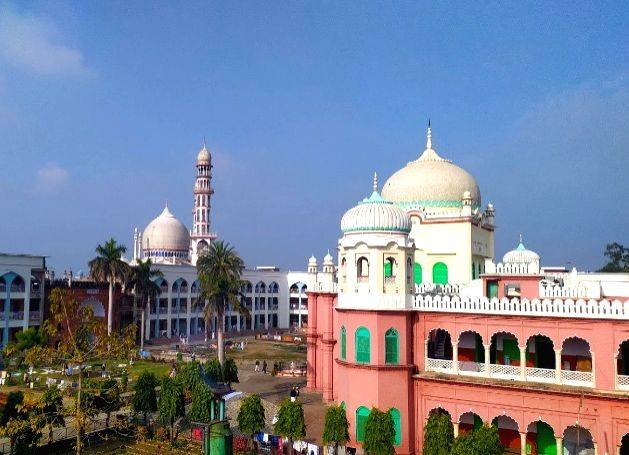 Darul Uloom Deoband prohibits entry of women on campus - Vimarsana News