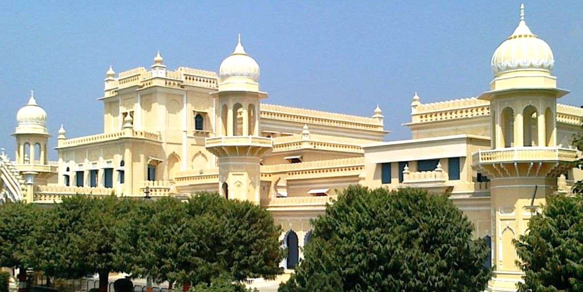 Nadwa seminary to run English speaking courses - Vimarsana News