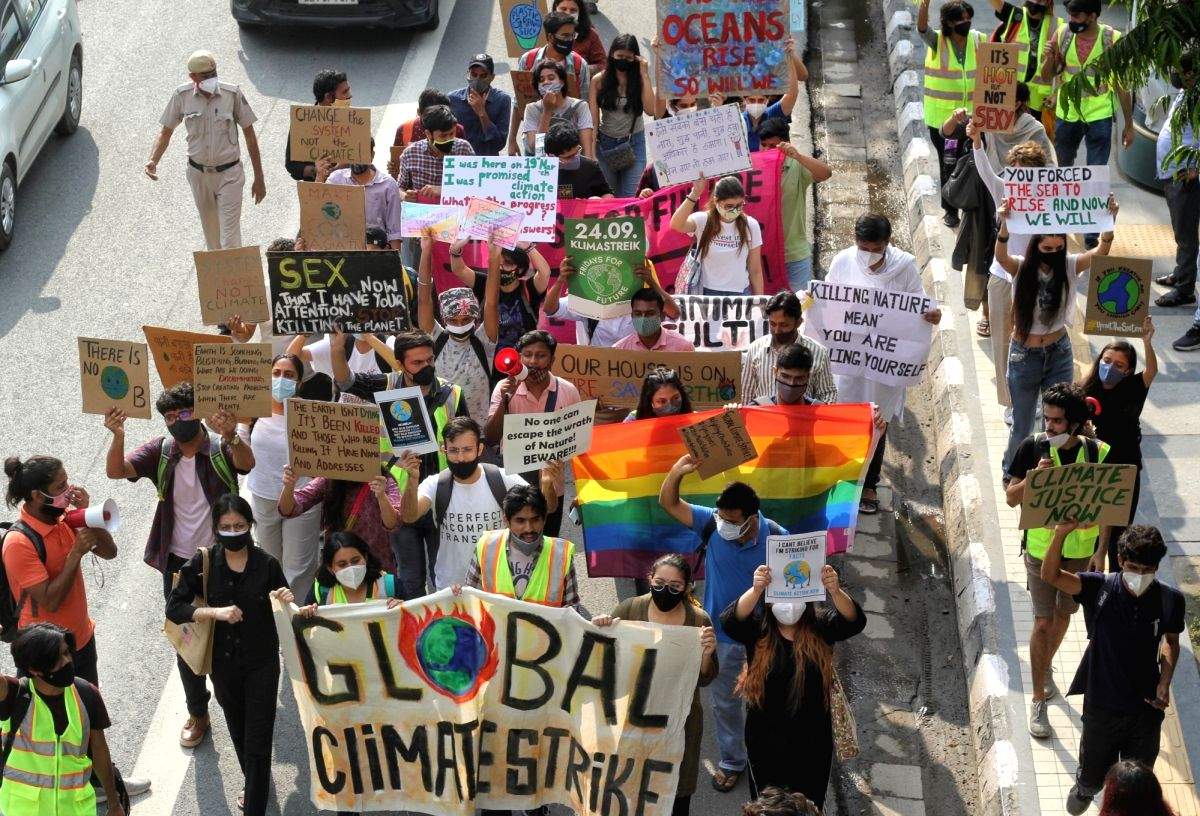 Environmentalists mulling lawsuit against US govt for oil spill in southern California - Vimarsana News
