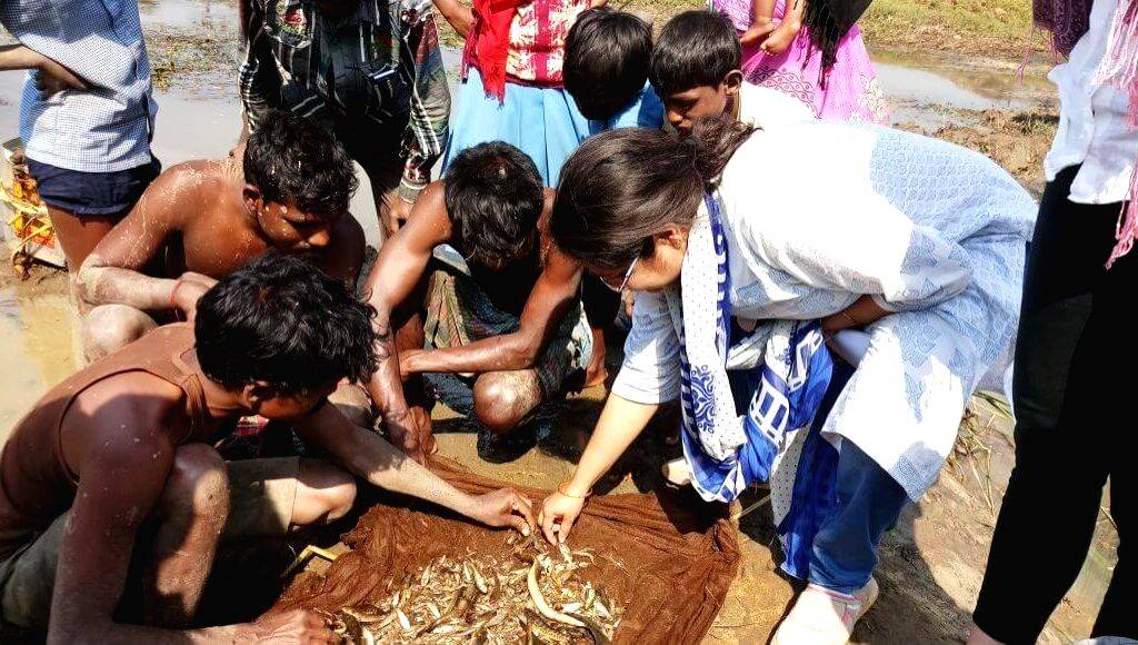 Despite progress, fieldwork remains a stumbling block for Indian women in science - Vimarsana News