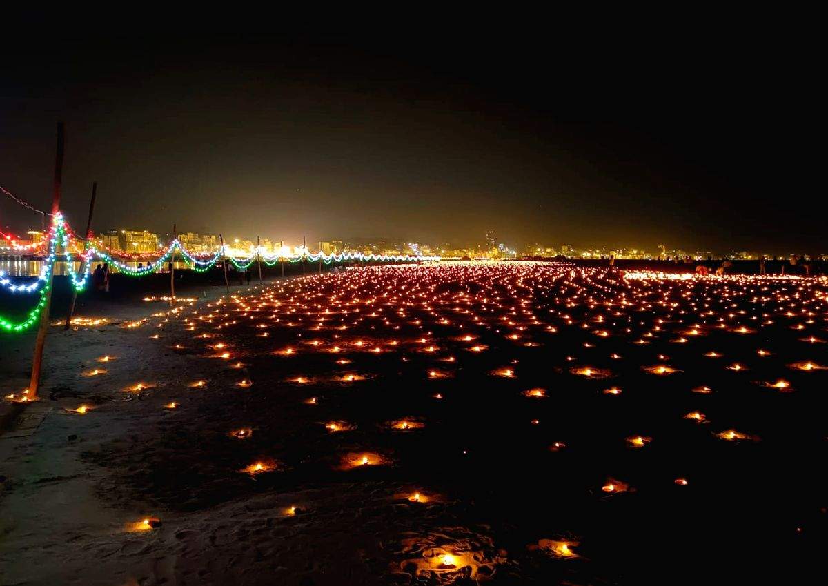 Varanasi lights up on Dev Deepawali - Vimarsana News