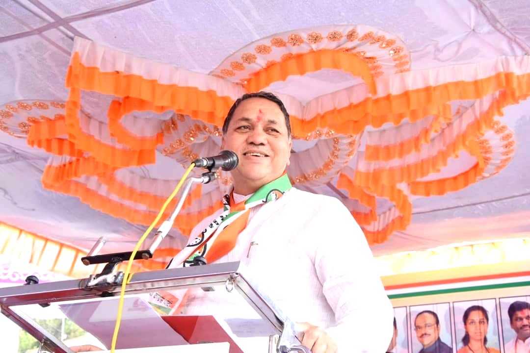 MVA govt asks CID to probe Fadnavis' new 'pen-drive' - Vimarsana News