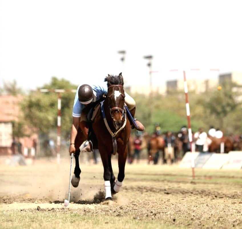 Dinesh Kumar bags lemon and tent pegging gold - Vimarsana News