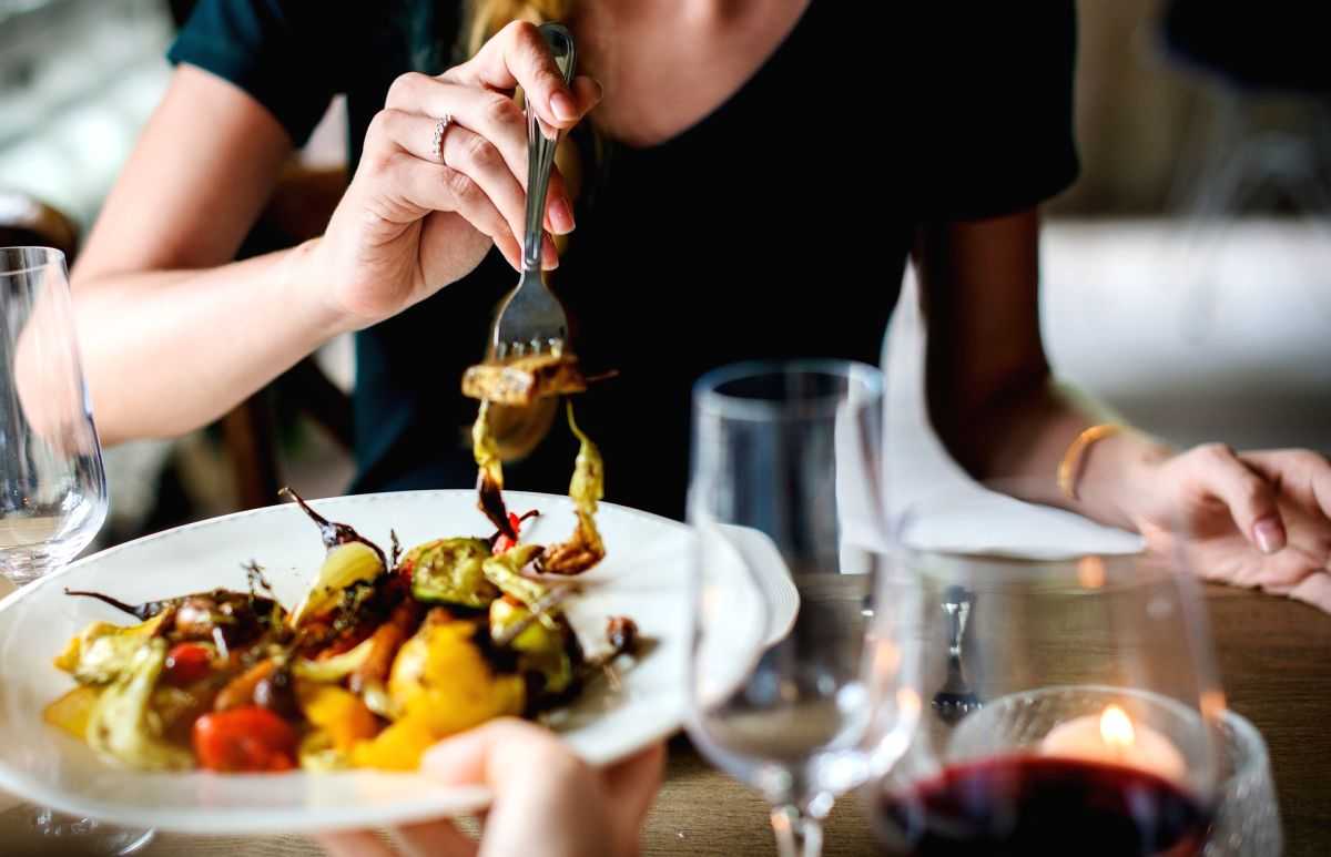 Covid pandemic linked to 6 unhealthy eating behaviours - Vimarsana News