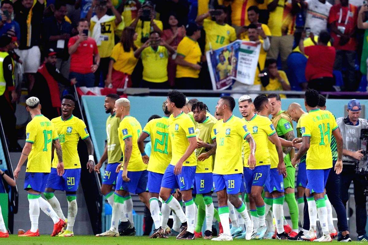 Casemiro late goal takes Brazil into last 16 with a game to spare, join France for knockouts - Vimarsana News