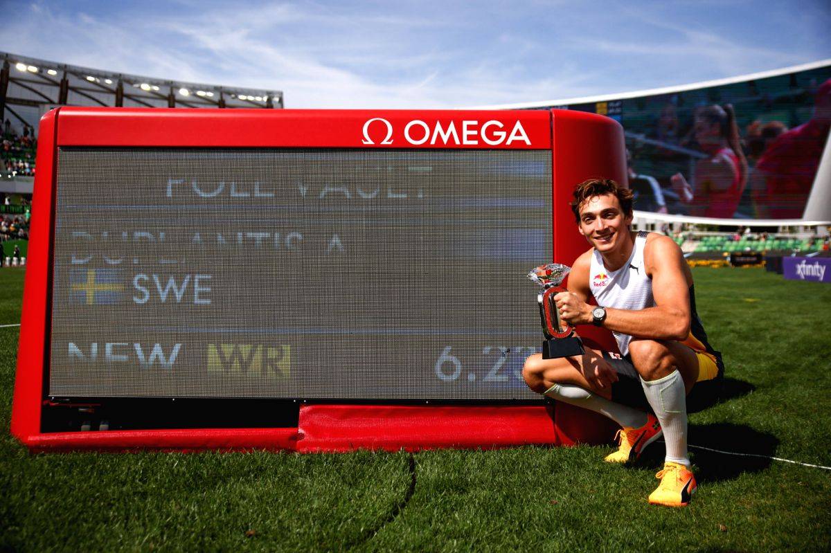 Duplantis breaks own world pole vault record to win Diamond League title; Tsegay smashes world 5000m record - Vimarsana News