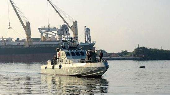 SL Navy arrests 15 Indian fishermen - Vimarsana News
