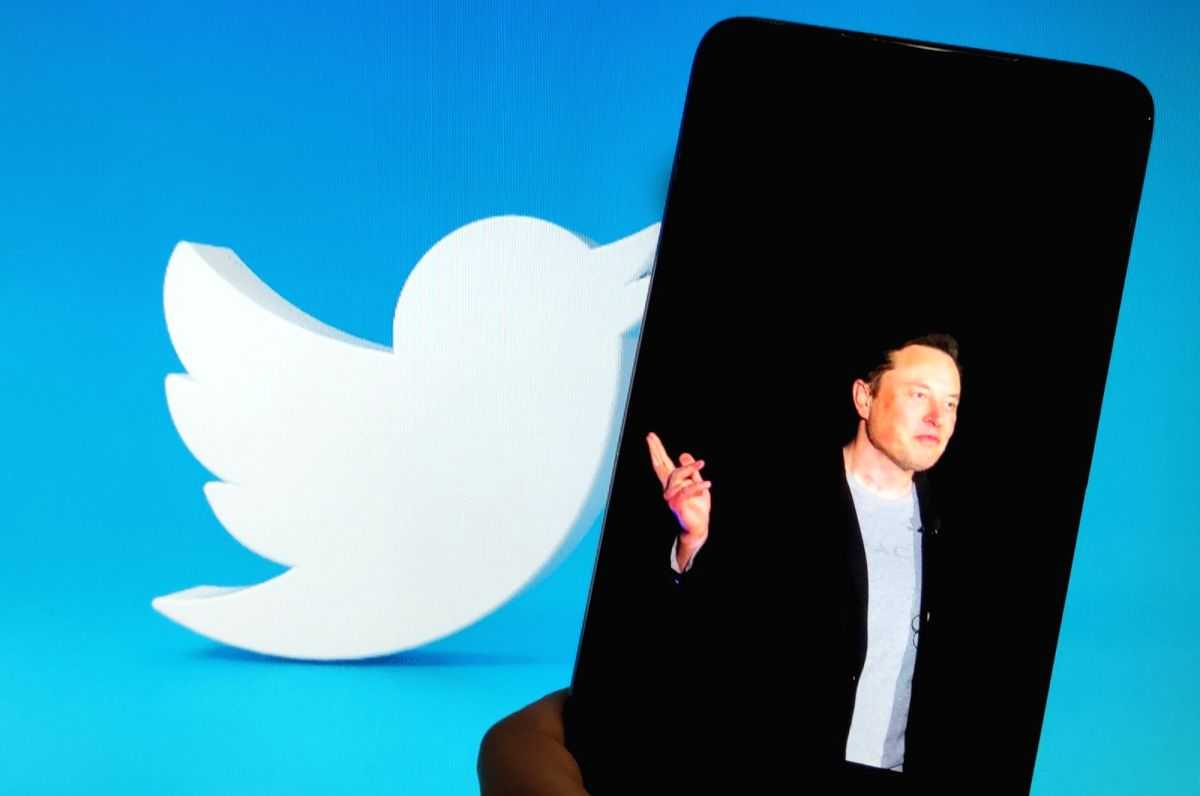 Musk restores Twitter accounts of journalists banned over 'Doxxing' - Vimarsana News