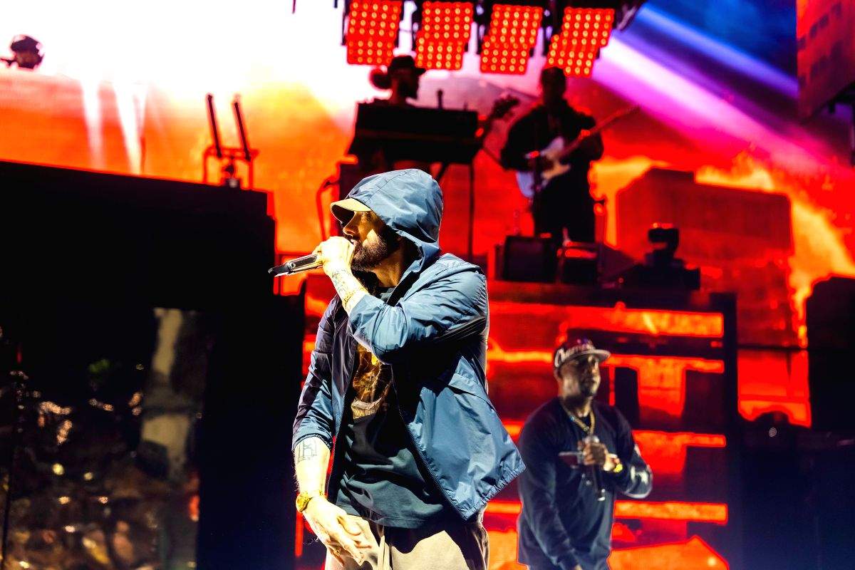 Eminem joins 50 Cent on stage in surprise appearance in Final Lap Tour concert - Vimarsana News