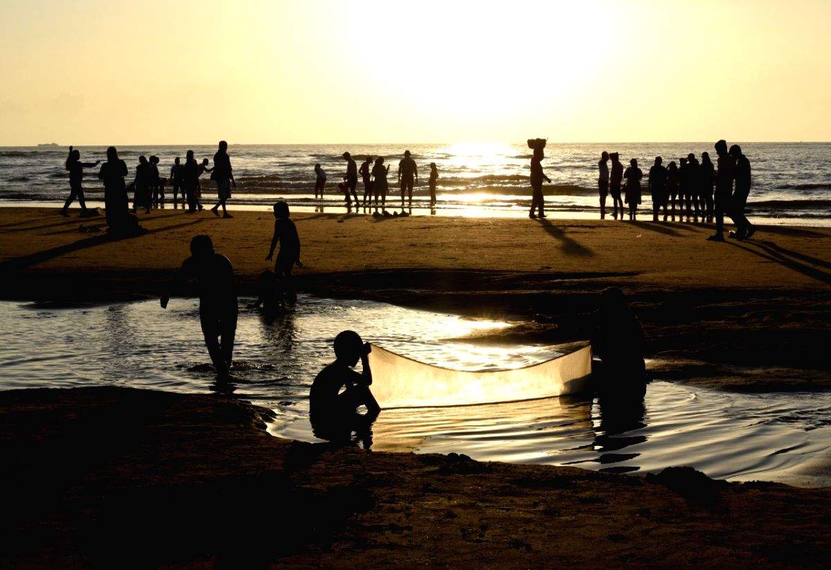 Eroding beaches, lost sand dunes threaten Goa's tourism economy - Vimarsana News