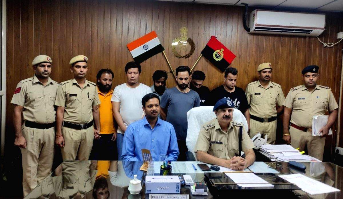 Fake call centre busted in Gurugram, six held - Vimarsana News