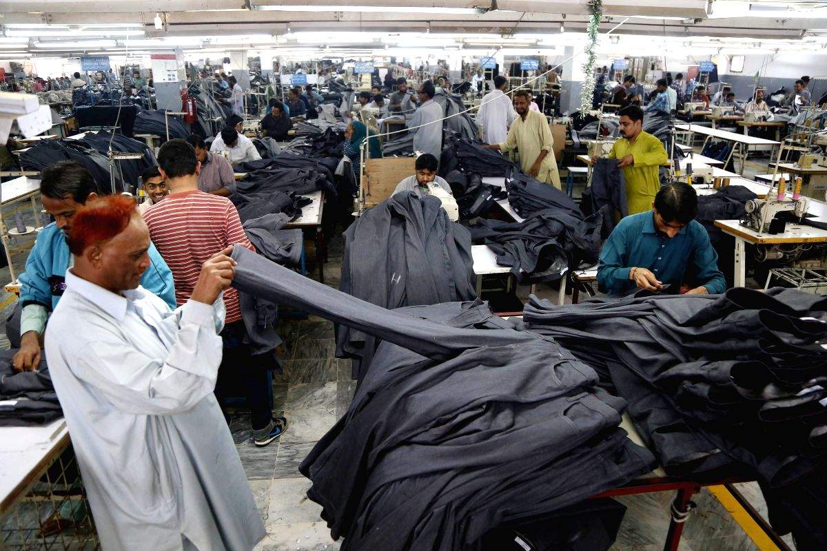 Boosting employment: 7 mega textile parks to come up, Centre approves scheme - Vimarsana News