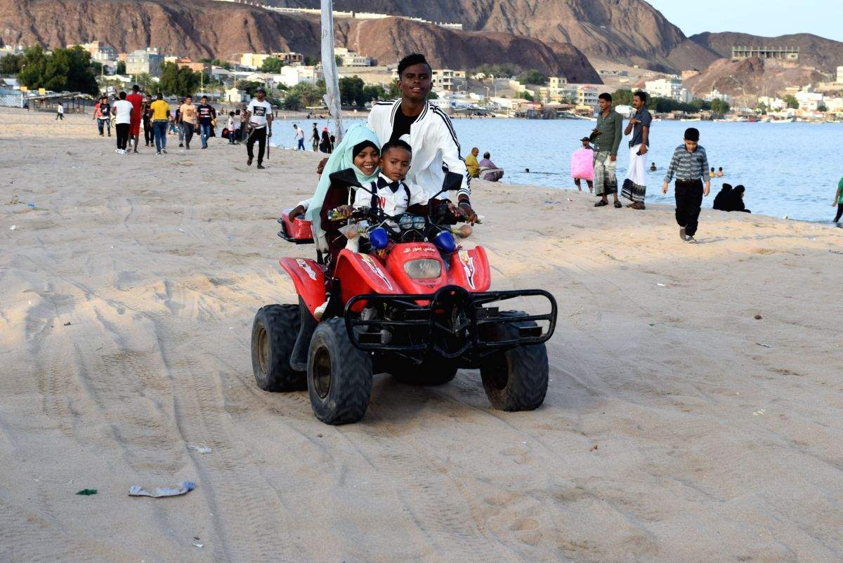 Life gradually returns to Yemeni beach amid hopes of end of civil war - Vimarsana News