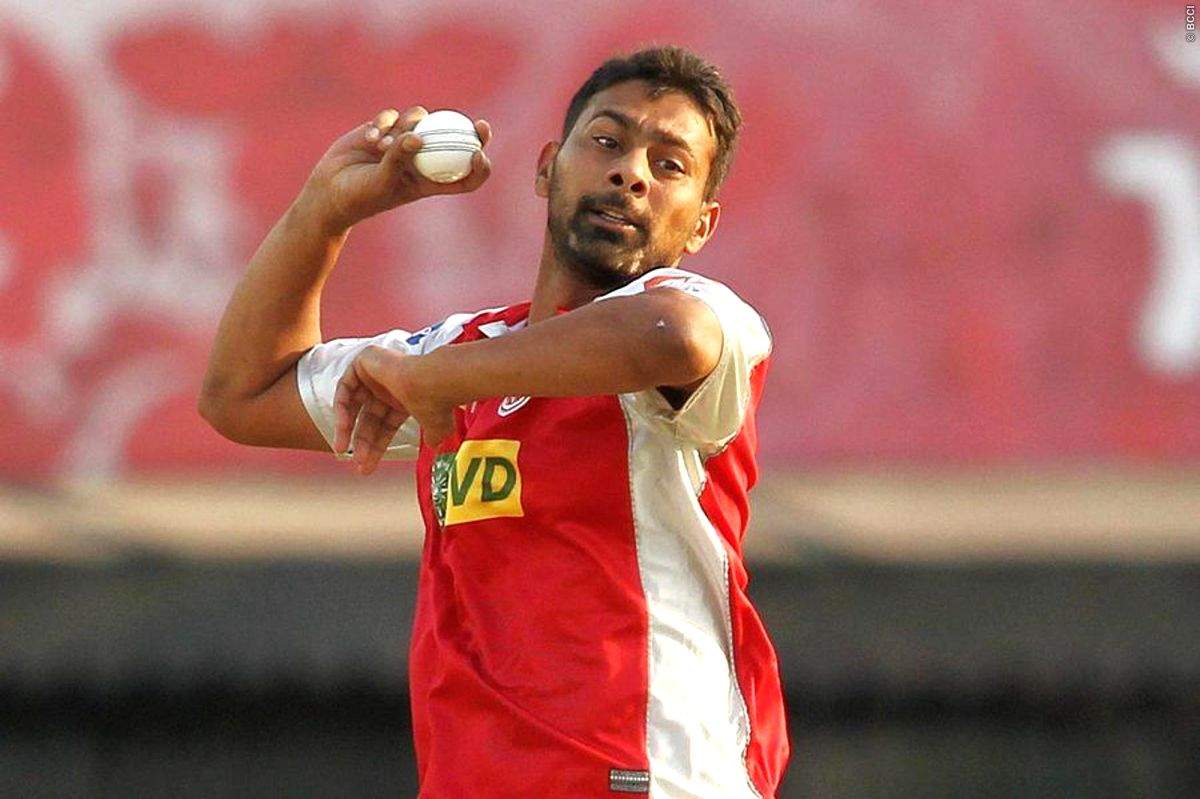 'No enmity, bullets haven't been fired either,' Praveen Kumar plays down Gambhir-Sreesanth feud in LLC - Vimarsana News