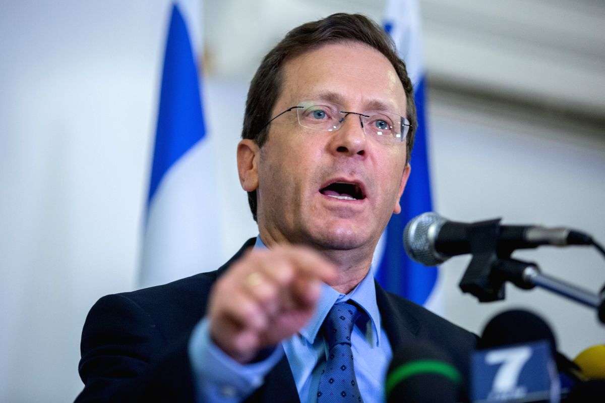 Israeli President Herzog warns Iran of developing nuclear weapons - Vimarsana News