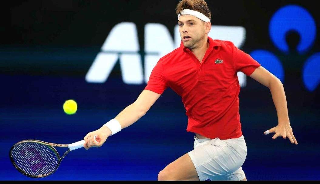 Garin outlasts Lajovic, sends Chile-Serbia to doubles decider - Vimarsana News