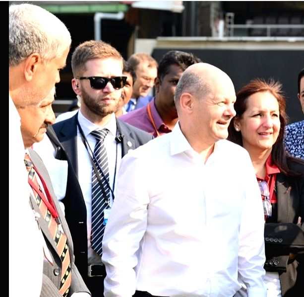 Scholz visits SUN Mobility facility in B'luru, checks out futuristic energy solutions - Vimarsana News