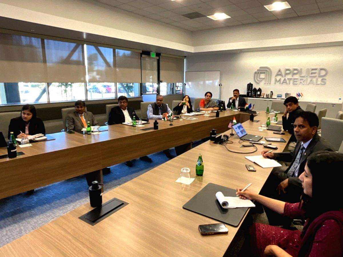 Global US firm LAM Research plans to set up semiconductor lab in Karnataka - Vimarsana News