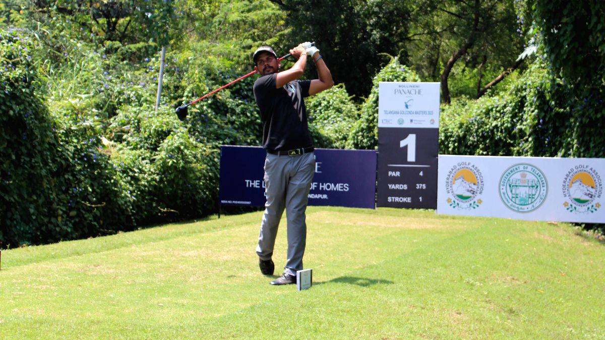 Golf: Akshay continues dominant display, holds on to the lead at halfway stage in Golconda Masters - Vimarsana News