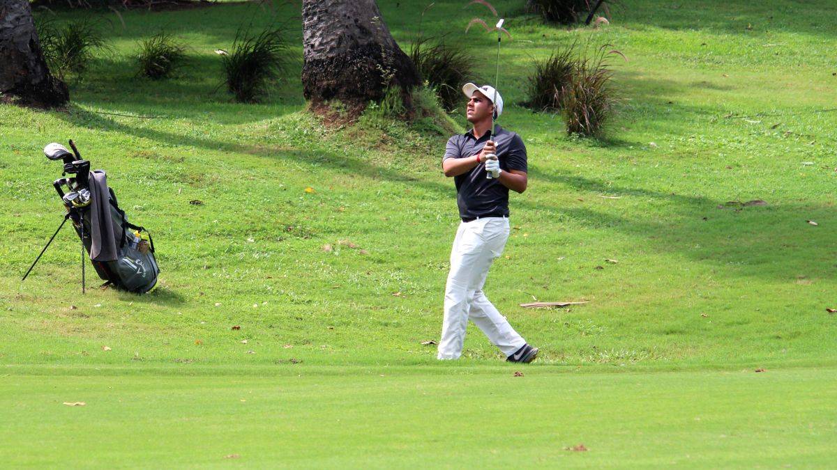 Golf: Sunhit Bishnoi shoots 69 to move into third round lead at Vizag Open - Vimarsana News