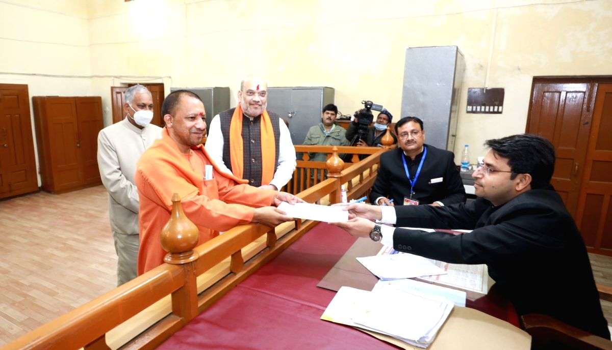 Battle for UP: Yogi has no criminal case, assets rose by Rs 59L in 4 years - Vimarsana News