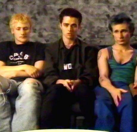 Green Day hint at comeback song - Vimarsana News
