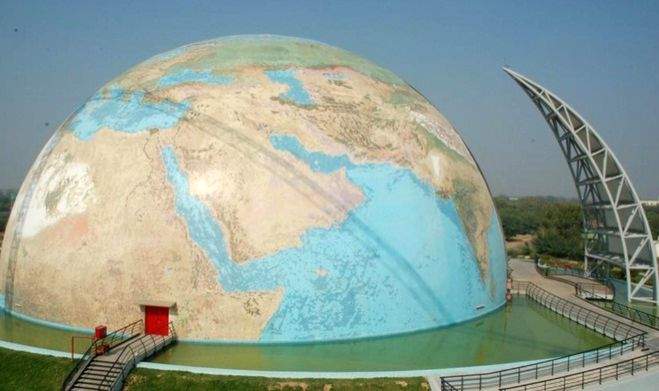 Gujarat CM reviews plans to expand Science City Ahmedabad - Vimarsana News