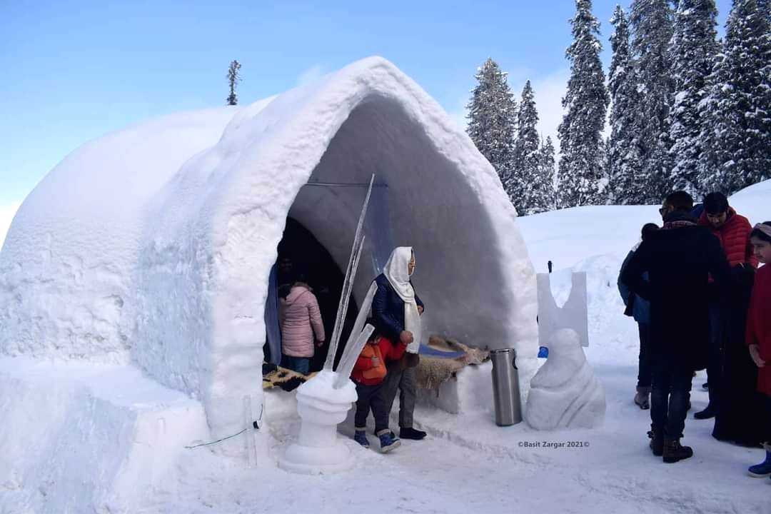 Gulmarg's Igloo Cafe opens for second consecutive year - Vimarsana News
