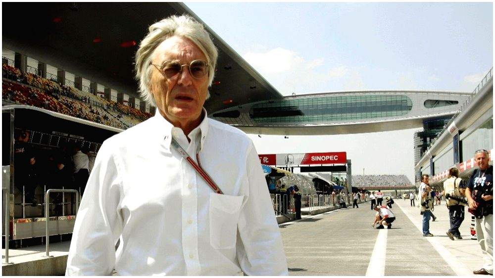Hamilton, Mercedes bullying Verstappen in F1 title race, says Bernie Ecclestone - Vimarsana News
