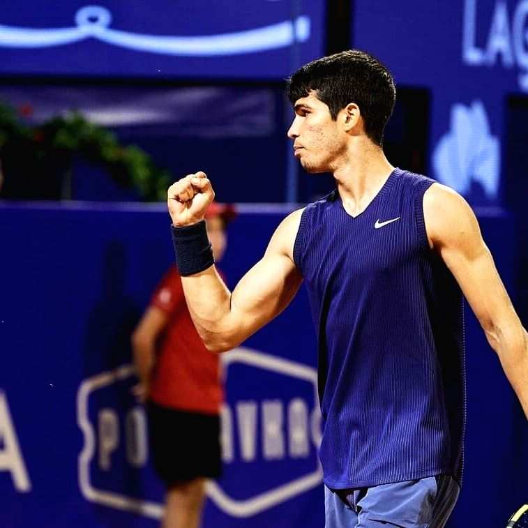 Australian Open: Contrasting first-round wins for teenager Alcaraz and Shapovalov - Vimarsana News
