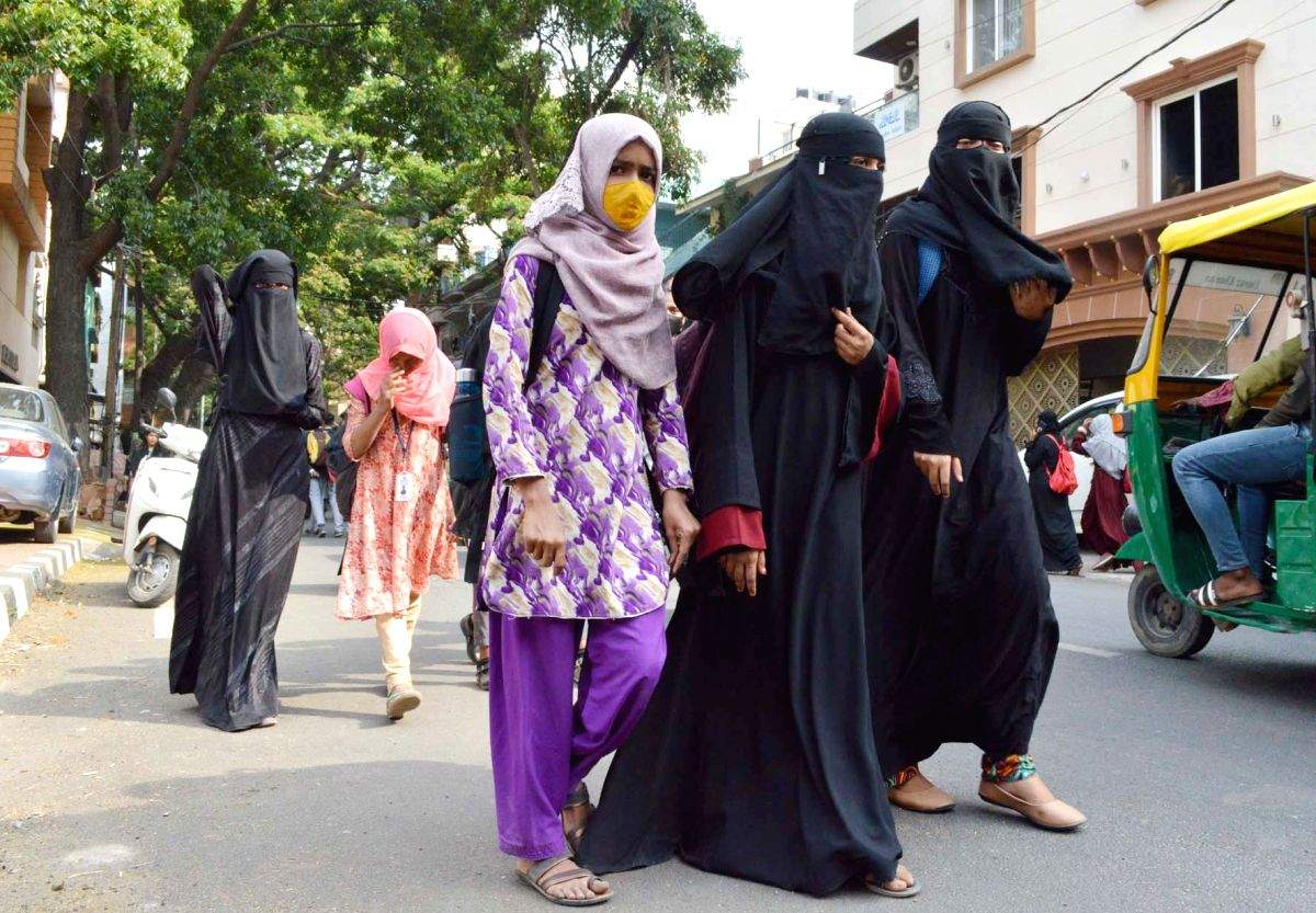 Hijab Ban: 6 K'taka students return without writing Class 12 exams - Vimarsana News