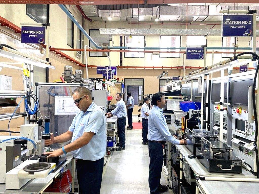 Industrial growth slumps to 2.4% in November - Vimarsana News