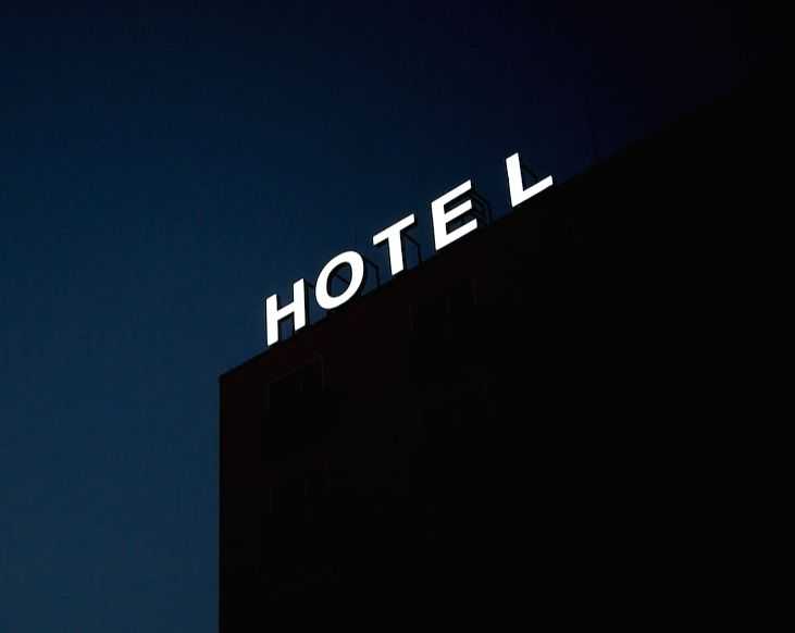 Hotel sealed in Hyderabad over food safety concerns - Vimarsana News