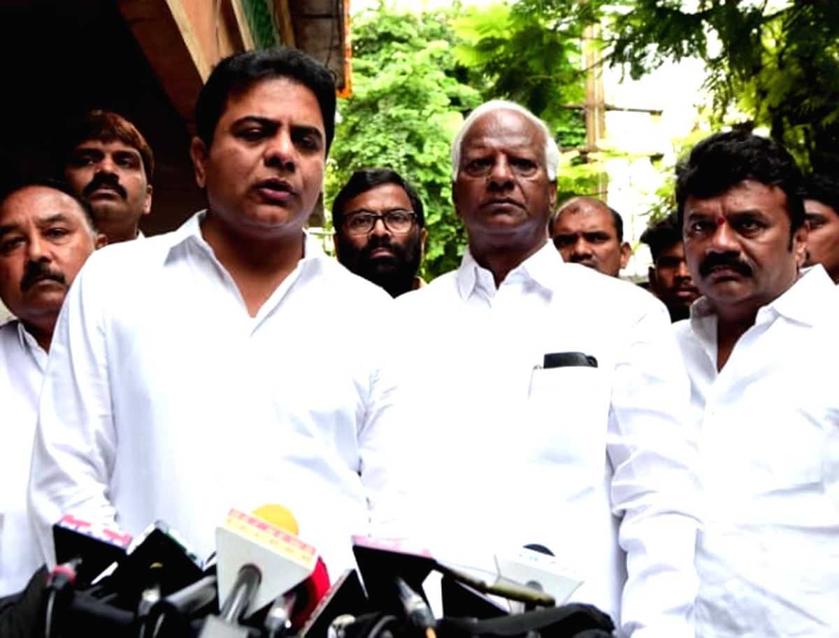 Telangana to bring body of student killed in US