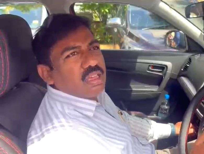 TRS leader's car vandalised after it blocked Amit Shah's convoy - Vimarsana News