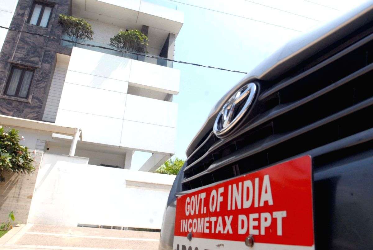 I-T raids at multiple locations linked to educational institutes in B'luru - Vimarsana News