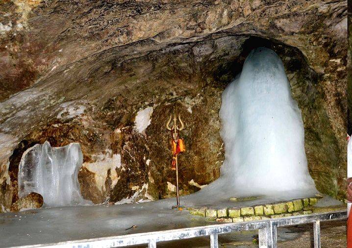 Over 3,000 Amarnath pilgrims head for holy cave