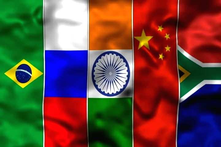 BRICS expansion could end US dollar dominance in oil trade: US financial experts warn of dangers ahead - Vimarsana News