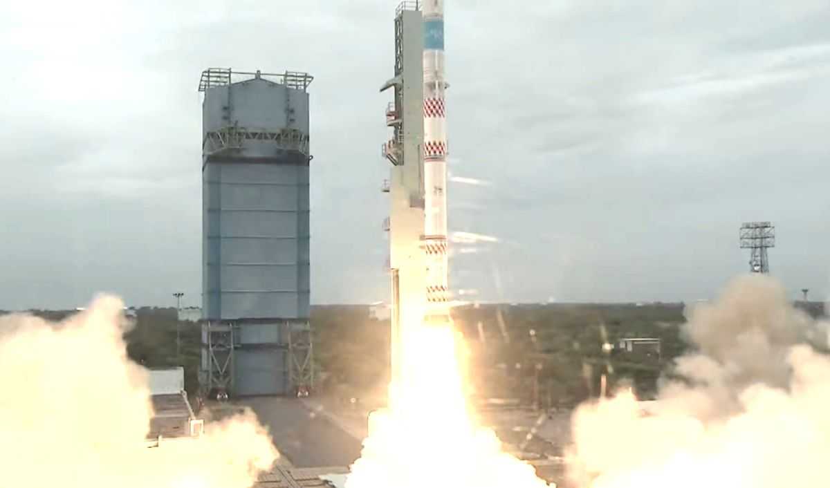 India's new rocket SSLV lifts-off with earth observation satellite - Vimarsana News