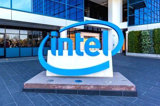 US chipmaker Intel suspends all operations in Russia - Vimarsana News