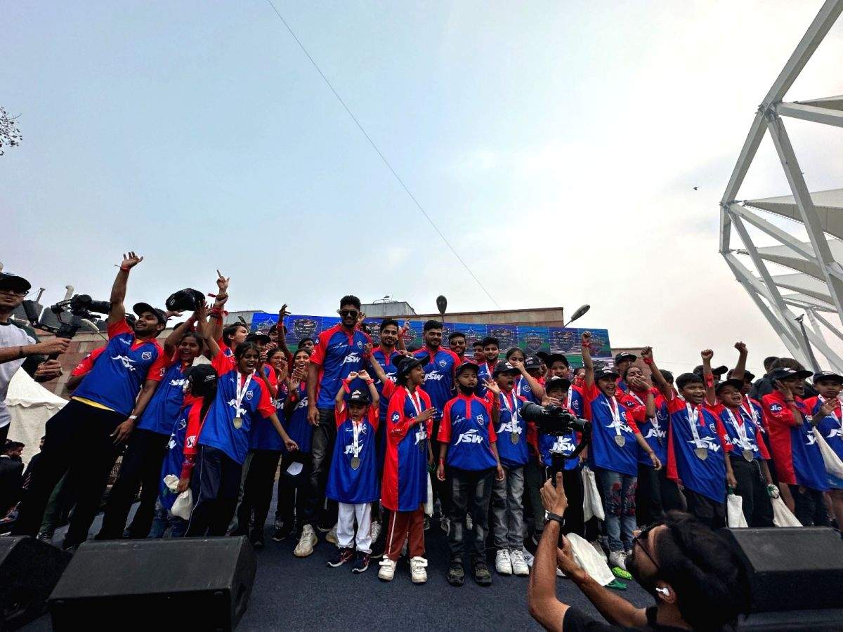 IPL 2023: Delhi Capitals unveil new jersey ahead of upcoming season - Vimarsana News