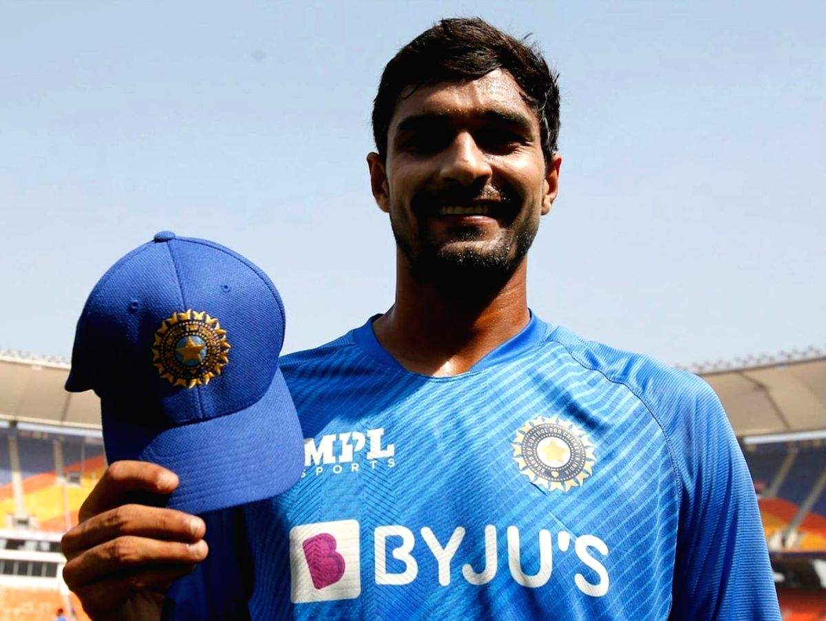 IPL Mega Auction: Deepak Hooda upgraded to capped category, ambidextrous spinner Radhakrishnan included - Vimarsana News