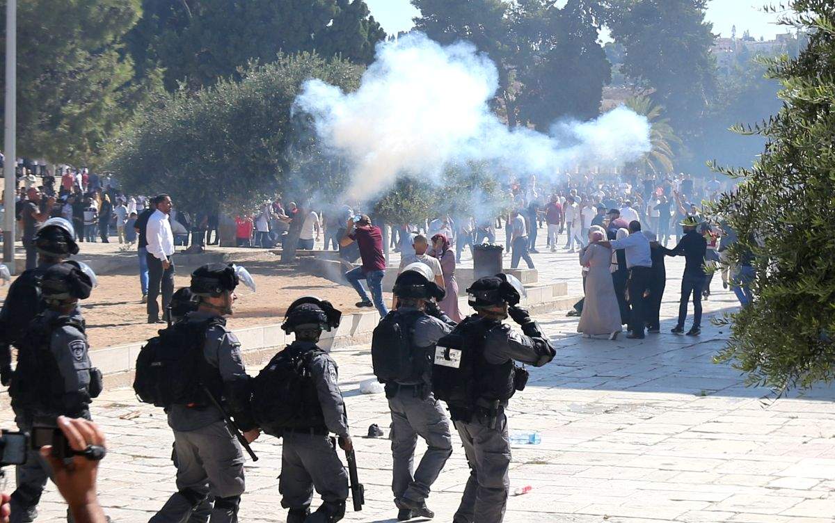 Clashes break out between Israelis and Palestinians over Israeli nationalists' march - Vimarsana News