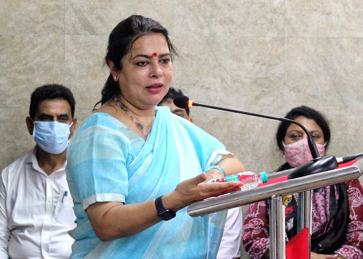 J&K's first literary festival begins at Gulmarg resort - Vimarsana News